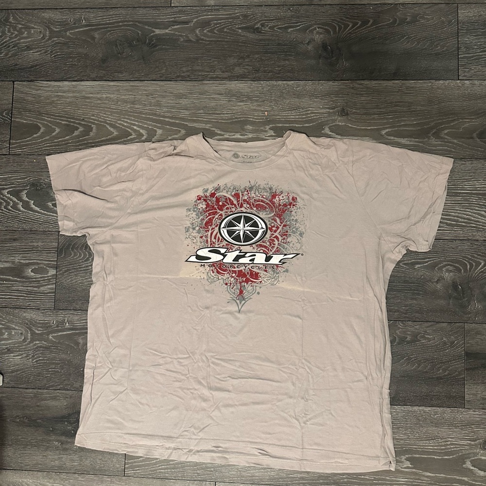 Star Motorcycles Yamaha Beige and Red Graphic Tee
